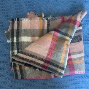 Blanket Scarf NWOT
